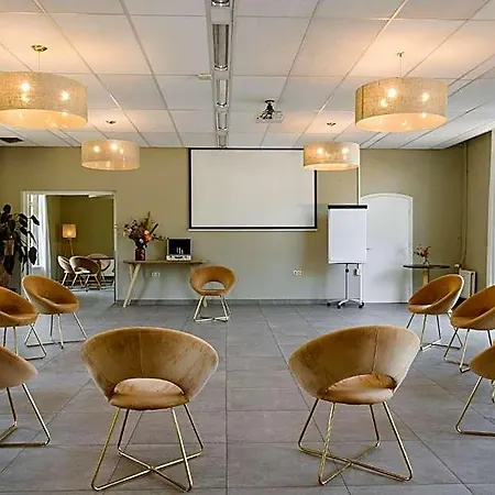 Kasteel Hoekelum Hotel *