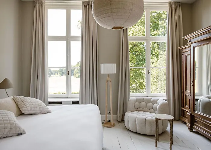 Отель Kasteel Hoekelum Bennekom