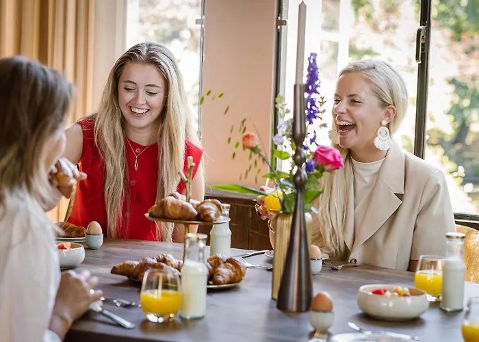 Kasteel Hoekelum Отель